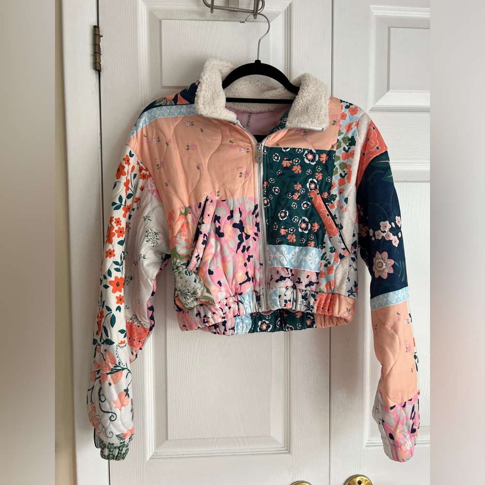 Altar’d State cropped paisley quilt jacket Medium